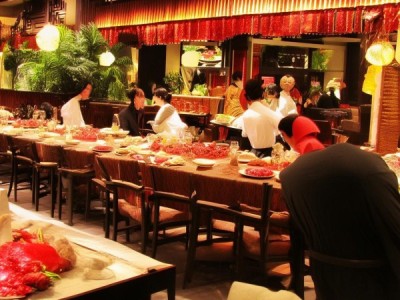 黄龙溪餐饮酒店，品质生活，服务周到，品质体验